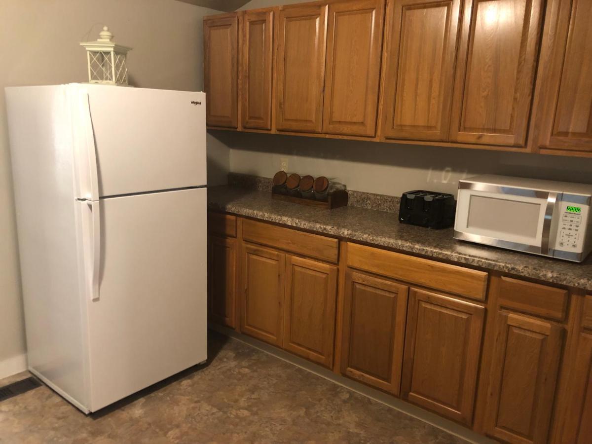 Holiday home Downtown 2 Bedroom Cottage, Sleeps 6, Walking Distance To Honeywell, Downtown Restaurants, Shopping