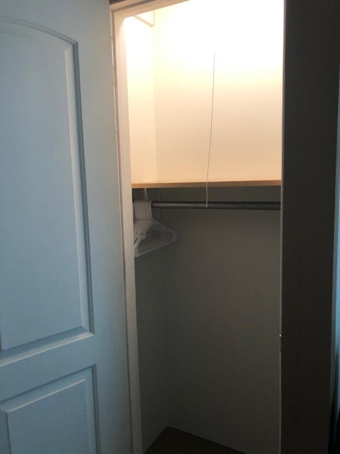 Downtown 2 Bedroom Cottage, Sleeps 6, Walking Distance To Honeywell, Downtown Restaurants, Shopping Holiday home Wabash